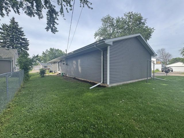 2704 N DAVID STREET, Appleton, WI 54914
