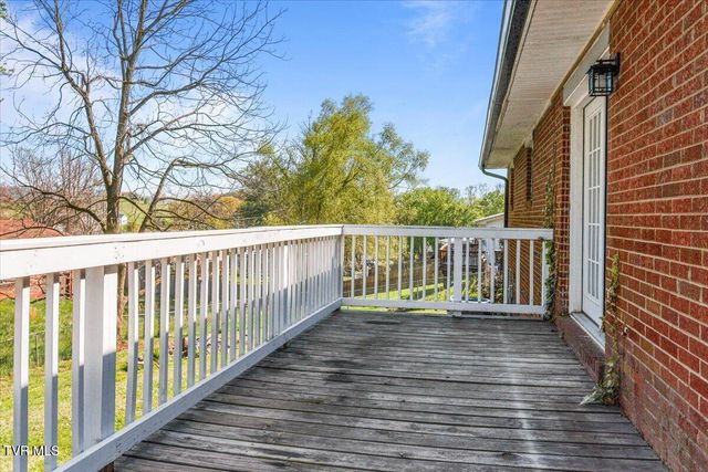 146 Circleview Drive, Johnson City, TN 37615