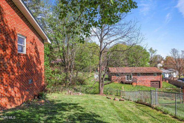 146 Circleview Drive, Johnson City, TN 37615