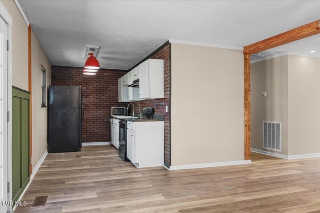 146 Circleview Drive, Johnson City, TN 37615