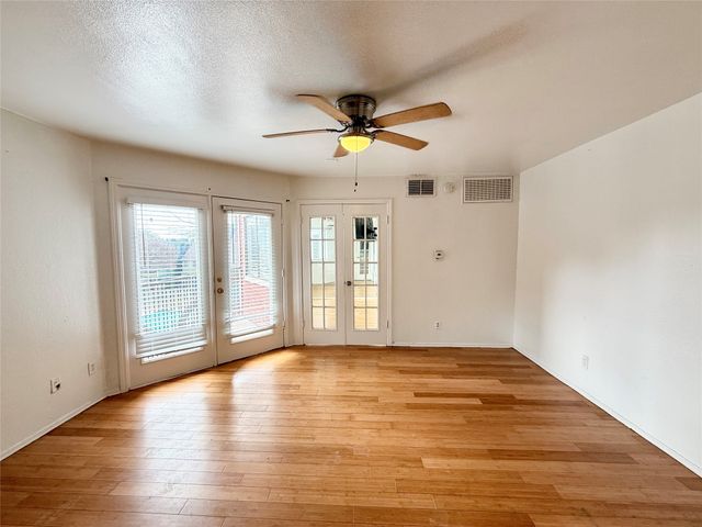 9839 Walnut Street 305, Dallas, TX 75243