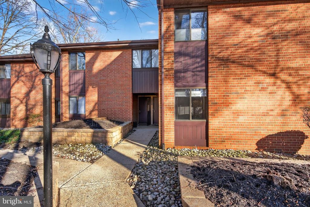 305-A KELLY CV, Mount Laurel, NJ 08054