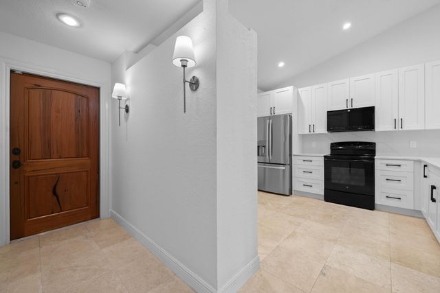 8211 NW 70th Street, Tamarac, FL 33321