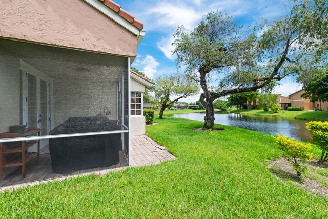 8211 NW 70th Street, Tamarac, FL 33321