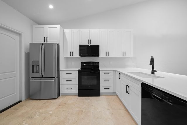 8211 NW 70th Street, Tamarac, FL 33321