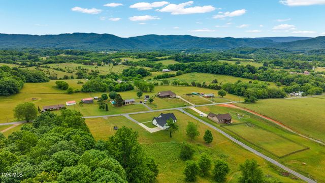 401 Bulldog Miller Road, Jonesborough, TN 37659