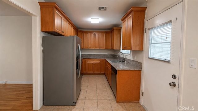 2569 N Brighton Street, Burbank, CA 91504