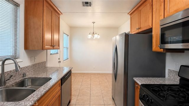 2569 N Brighton Street, Burbank, CA 91504