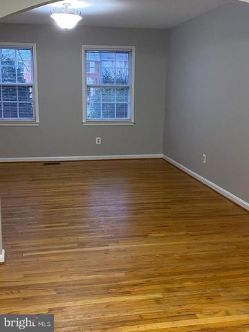 8326 GLASTONBURY CT, Annandale, VA 22003