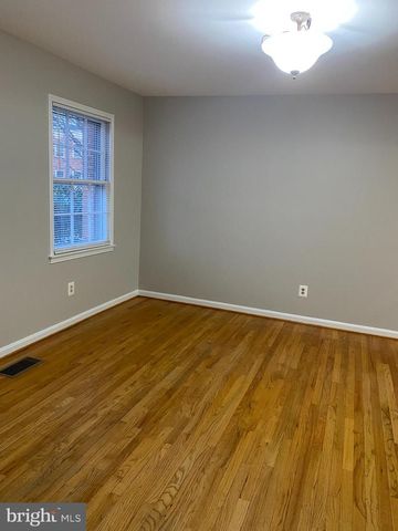 8326 GLASTONBURY CT, Annandale, VA 22003