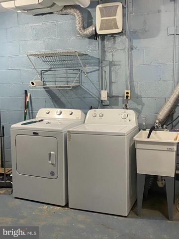 8326 GLASTONBURY CT, Annandale, VA 22003