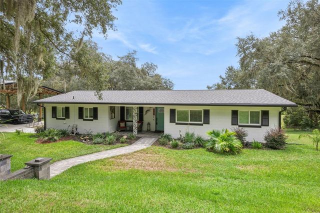 1476 SPRING LAKE ROAD, Fruitland Park, FL 34731