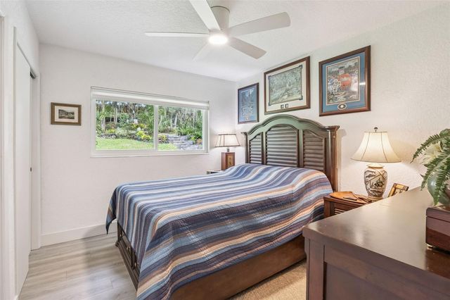 1476 SPRING LAKE ROAD, Fruitland Park, FL 34731