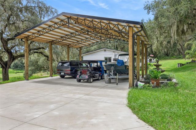 1476 SPRING LAKE ROAD, Fruitland Park, FL 34731