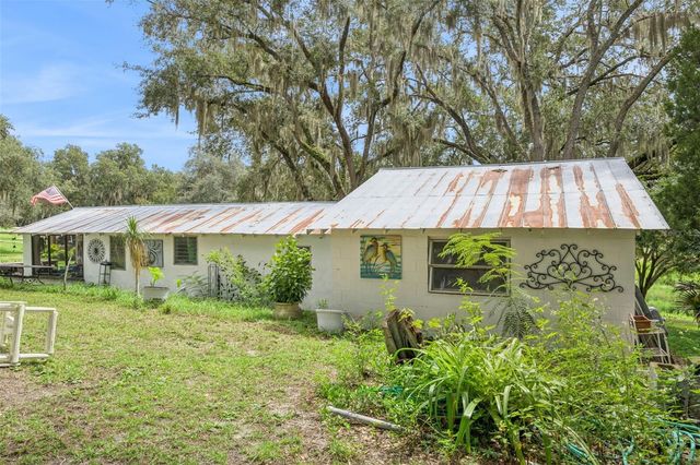 1476 SPRING LAKE ROAD, Fruitland Park, FL 34731