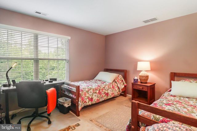 17 HILLSIDE DR, Woolwich Township, NJ 08085