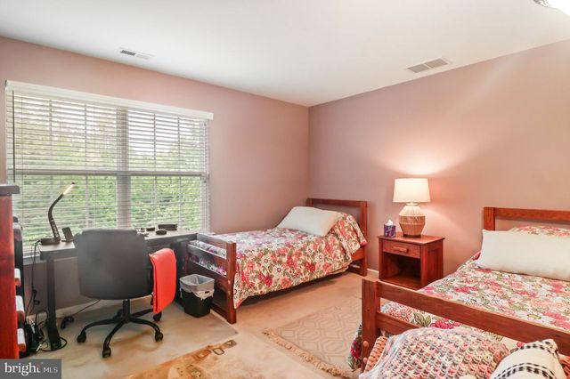 17 HILLSIDE DR, Woolwich Township, NJ 08085