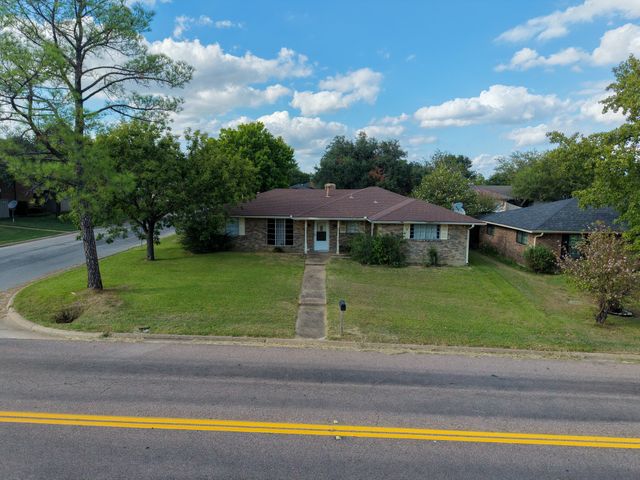 1839 W Taylor Street, Sherman, TX 75092