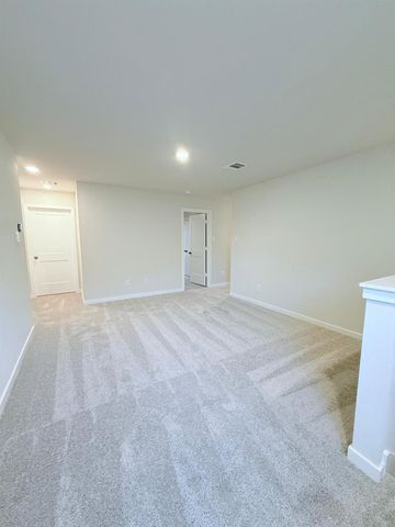 8011 Heroes Hall Drive, Magnolia, TX 77354