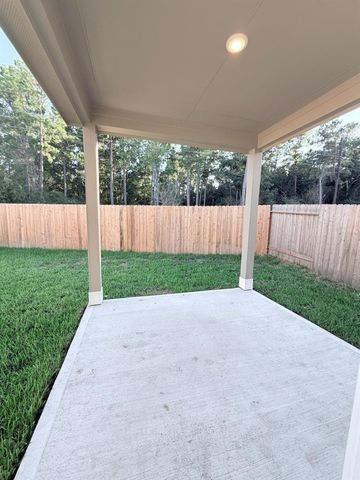 8011 Heroes Hall Drive, Magnolia, TX 77354