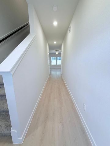 8011 Heroes Hall Drive, Magnolia, TX 77354