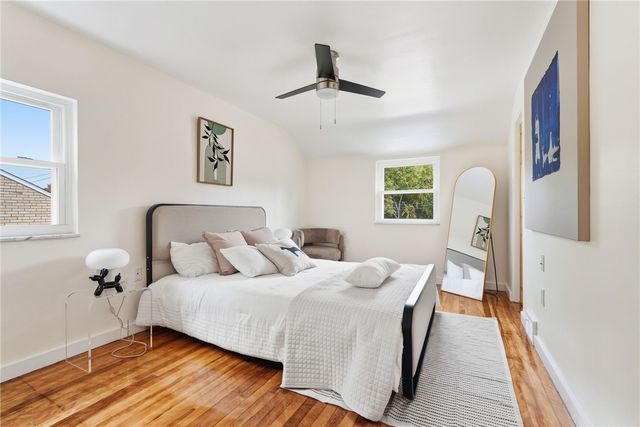 1204 Mifflin Rd, Lincoln Place, PA 15207