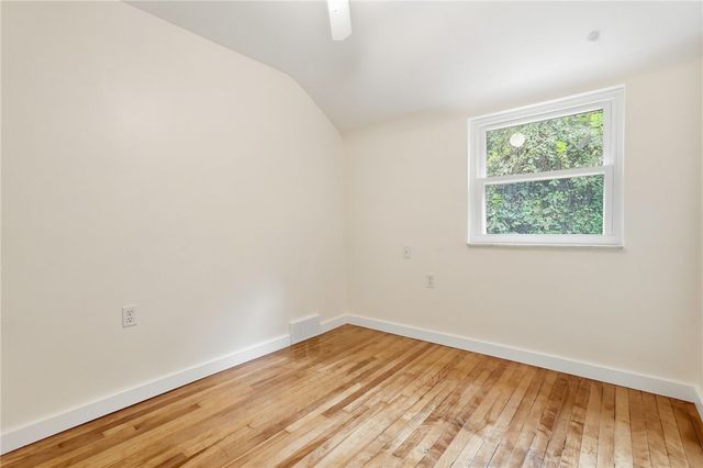 1204 Mifflin Rd, Lincoln Place, PA 15207