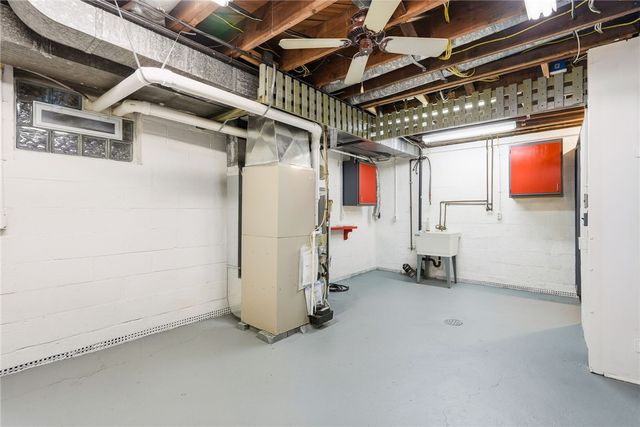 1204 Mifflin Rd, Lincoln Place, PA 15207