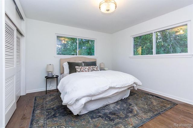 19332 Beverly Road, Beverly Hills, MI 48025