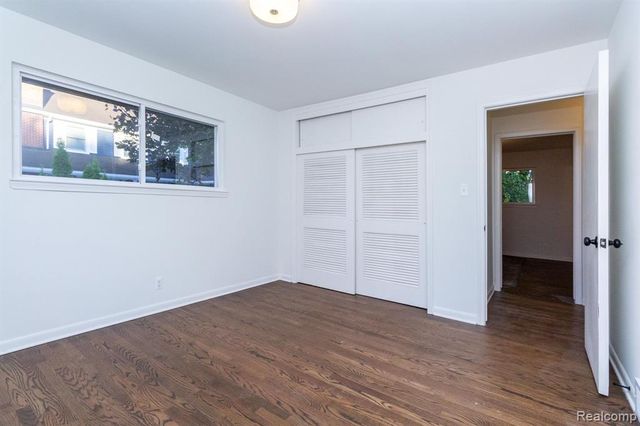 19332 Beverly Road, Beverly Hills, MI 48025