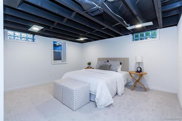 19332 Beverly Road, Beverly Hills, MI 48025