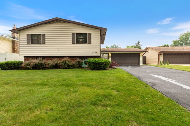 7578 Brookside Drive, Hanover Park, IL 60133