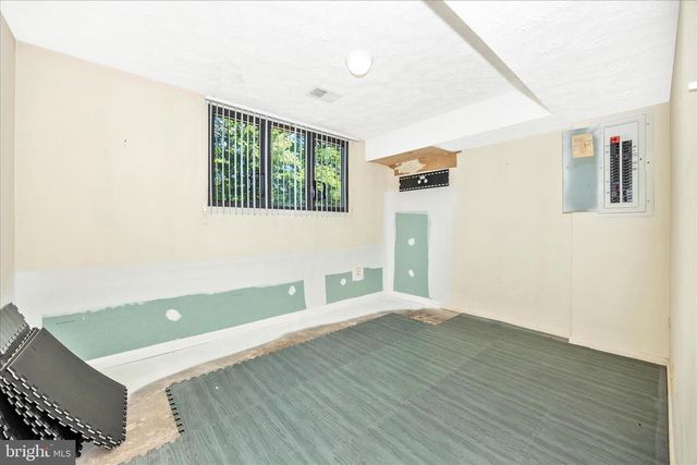 18810 WASCHE RD, Dickerson, MD 20842
