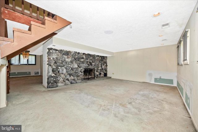 18810 WASCHE RD, Dickerson, MD 20842