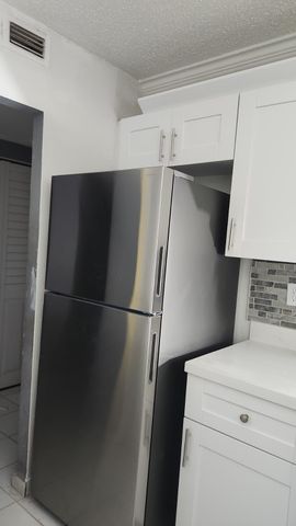 5100 SW 41ST Street 206, Hollywood, FL 33023