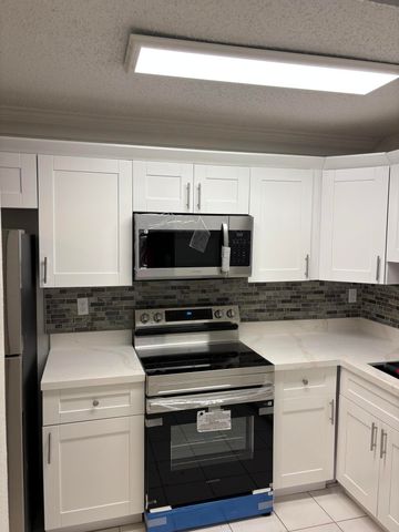 5100 SW 41ST Street 206, Hollywood, FL 33023