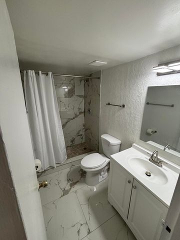 5100 SW 41ST Street 206, Hollywood, FL 33023