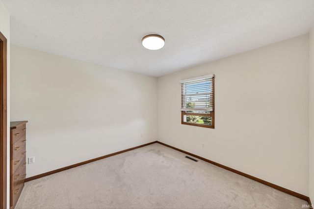 51700 Deer Trail Drive, Granger, IN 46530