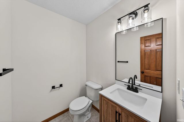 51700 Deer Trail Drive, Granger, IN 46530