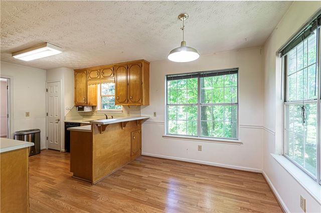 6715 Dogwood Point Lane, Tucker, GA 30084