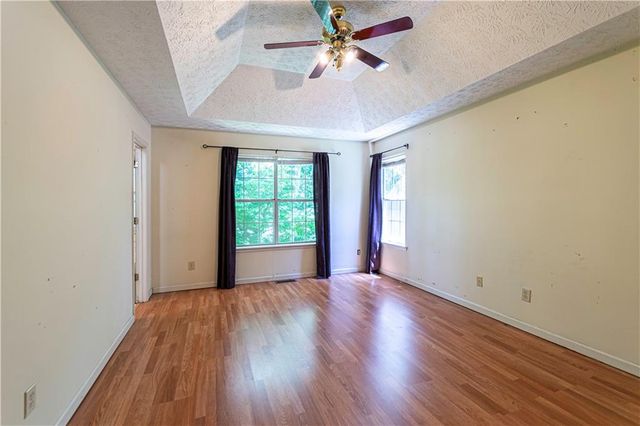6715 Dogwood Point Lane, Tucker, GA 30084