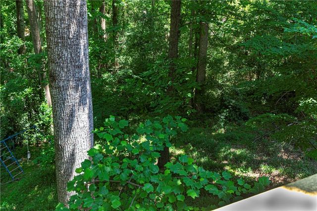 6715 Dogwood Point Lane, Tucker, GA 30084