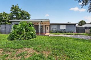7891 Raleigh St, Hollywood, FL 33024