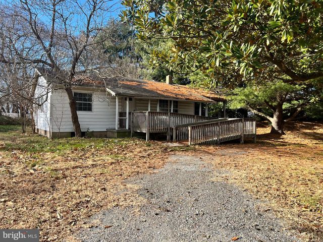 1506 MCKEE RD, Dover, DE 19904