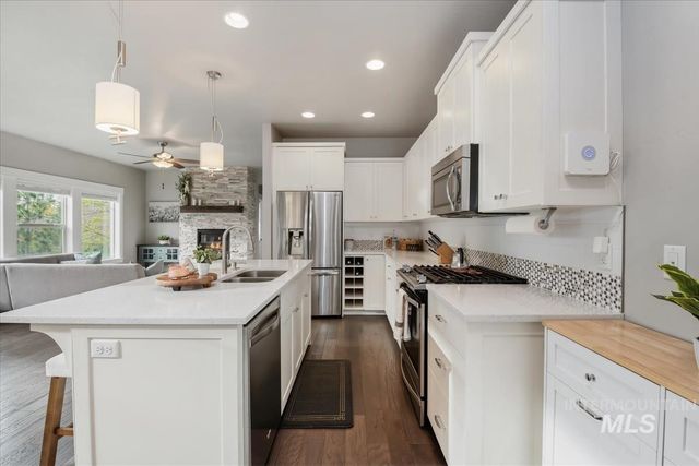 5739 W Hidden Springs Dr., Boise, ID 83714