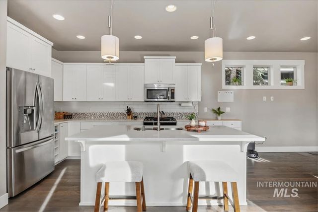 5739 W Hidden Springs Dr., Boise, ID 83714