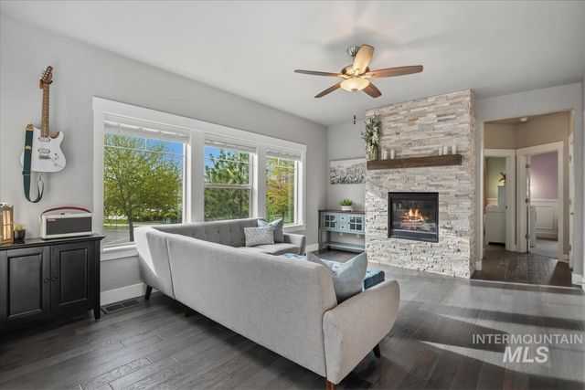 5739 W Hidden Springs Dr., Boise, ID 83714
