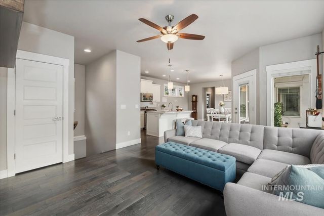 5739 W Hidden Springs Dr., Boise, ID 83714