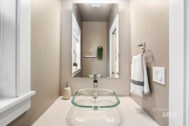 5739 W Hidden Springs Dr., Boise, ID 83714