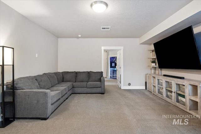5739 W Hidden Springs Dr., Boise, ID 83714